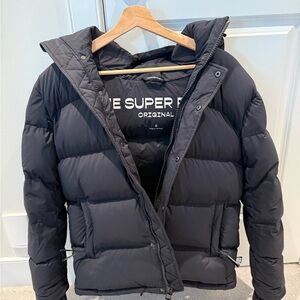 Aritzia Super Puff Original Black